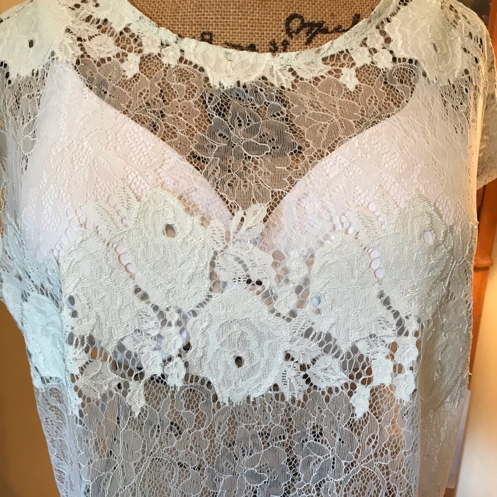 Modern movement top